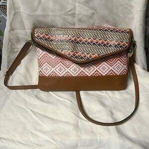 Aldo pattern purse, perfect for fall or summer
